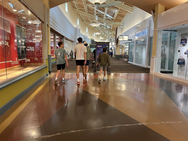 Great Lakes Crossing Outlets - Aug 7 2022 Photo (newer photo)